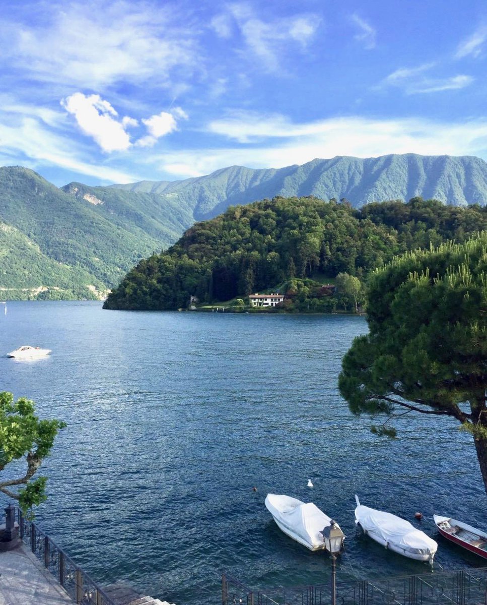 Four Seasons Hotel Milan On Twitter A Summer Stay In Milan Wouldn T Be Complete Without A Relaxing Day Trip To Beautiful Lake Como Only An Hour Away From The Hotel Italy Milan