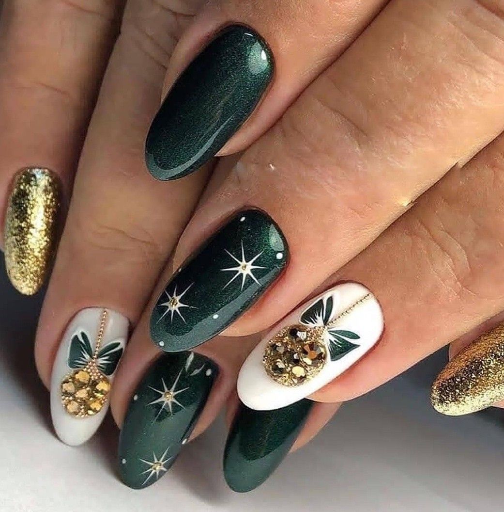 Pin By Alena Kucerova On Idei Dlya Nogtej Green Nail Art Green Nails Coffin Nails Designs
