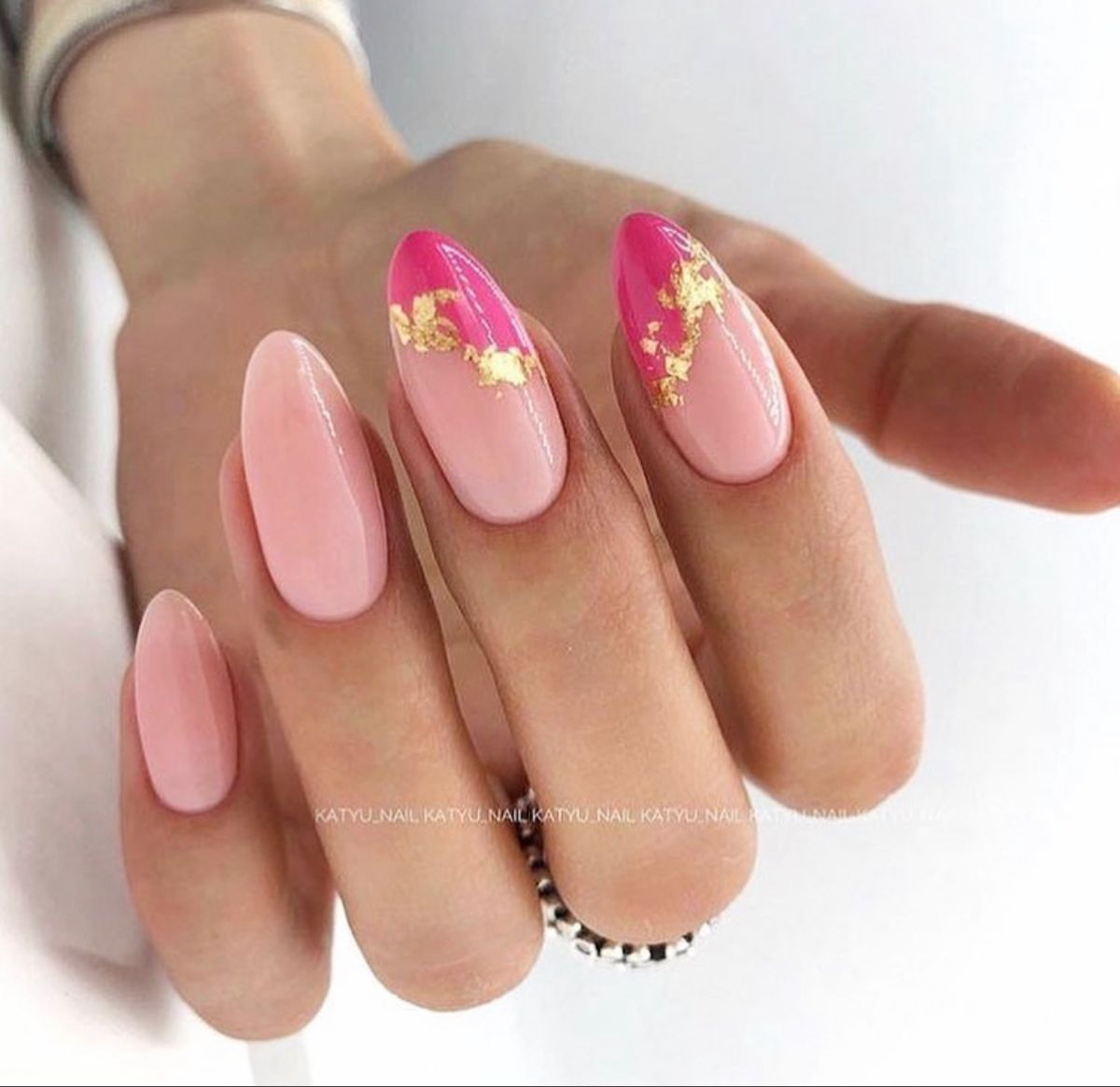Pin By Ajuse Zizkova On Unitas In 2020 Short Acrylic Nails Stylish Nails Pink Nails