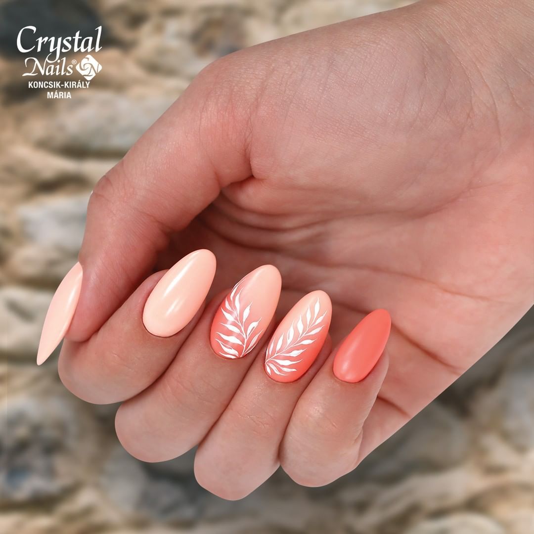 Crystal Nails Usa On Instagram Autumn Nails With 3s81 And 3s105 3 Step Crystalac Gel Polishes Follow Us Crystal Nails Official Crystalnails
