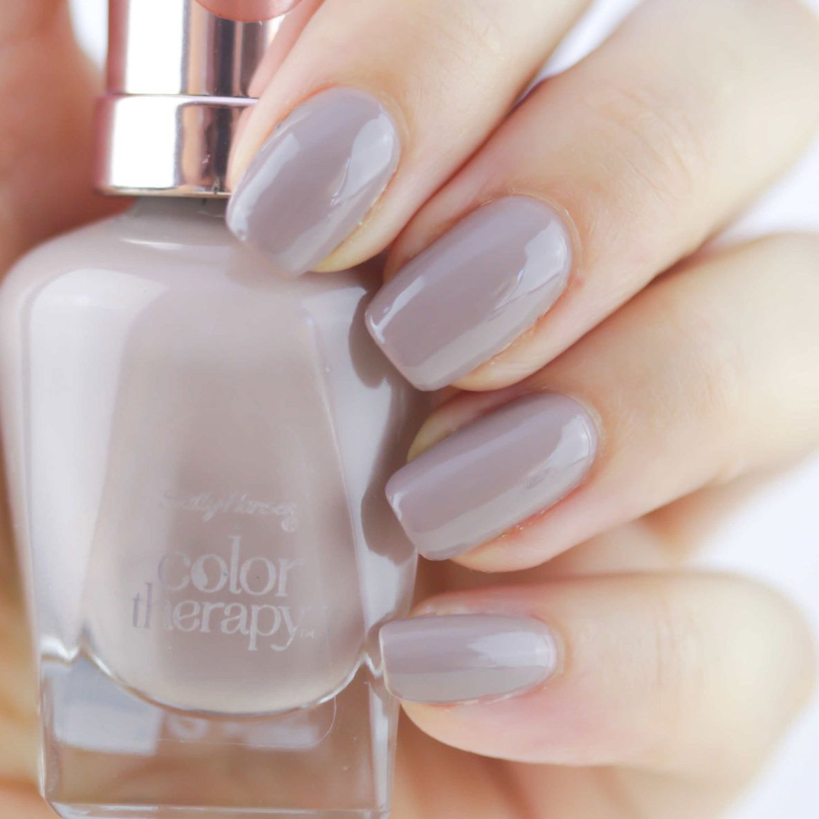 Give Your Nails Spa Luxury With New Sally Hansen Color Therapy Sally Hansen Color Therapy Nail Polish Nails