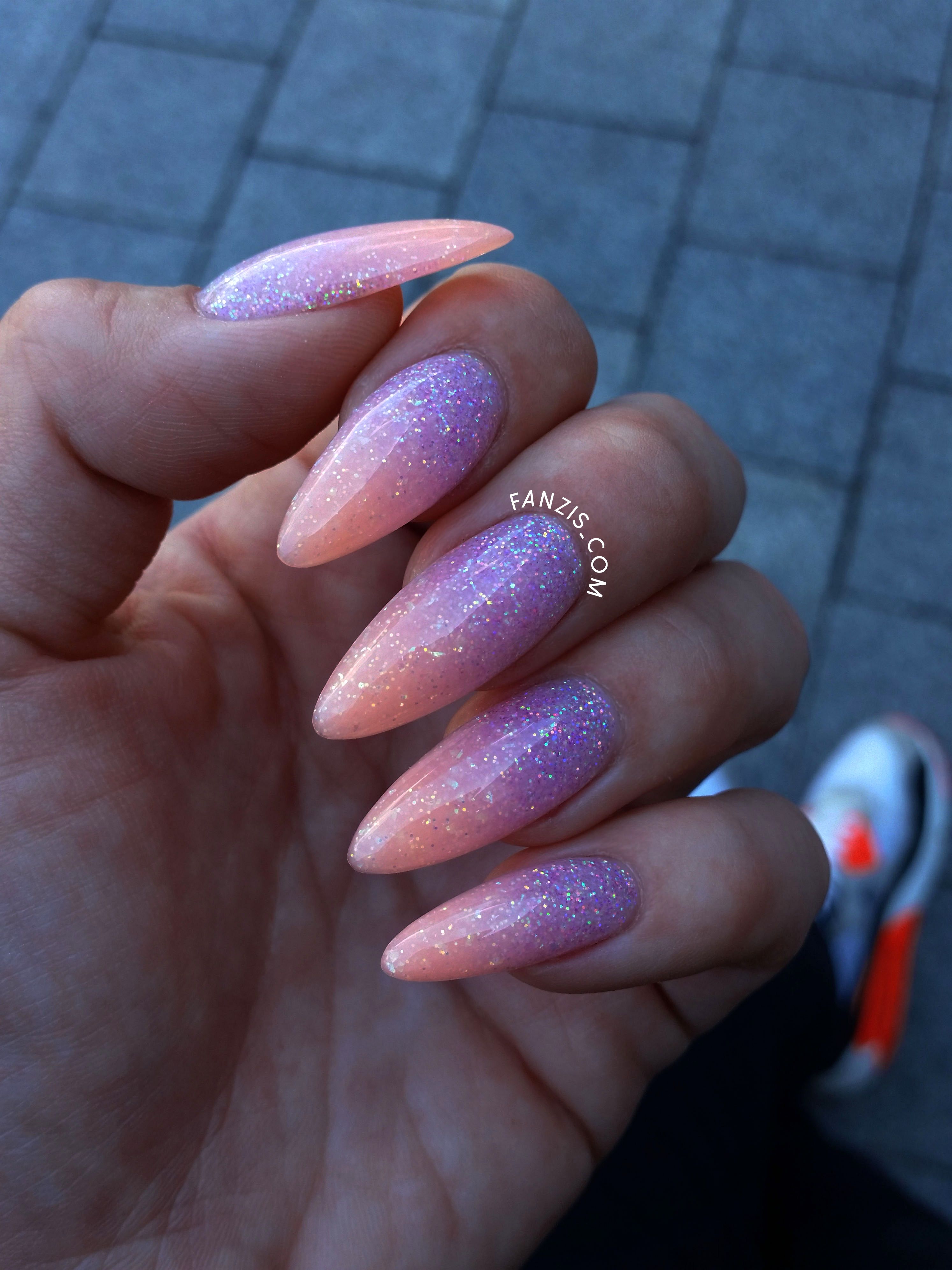 Awesome Nail Trends You Should Follow This Year Ombre Nehty Gelove Nehty Design Nehtu