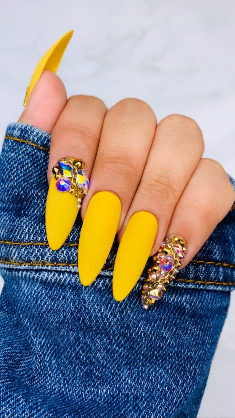 Mustard Yellow Nails Swarovski Nails Gold Nails Chain Nails Yellow Nails Custom Nails In 2020 Yellow Nails Design Swarovski Nails Yellow Nails