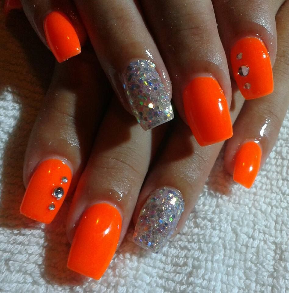 Neon Orange Nails Nehty